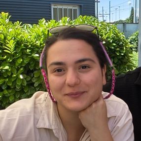 Hosna, Babysitter in Milano