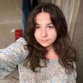 Giulia, Babysitter a Romano D'ezzelino
