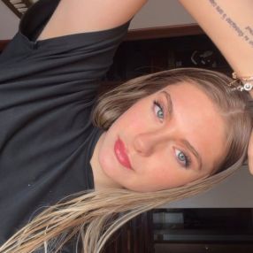 Giulia, Babysitter a Rivignano Teor