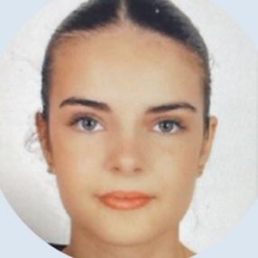 Vittoria, Babysitter a Lignano Sabbiadoro