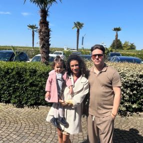 Anabel, Famiglia a Agna