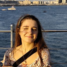 Sofia Rita, Babysitter in Bareggio