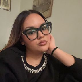 Sara, Babysitter a Asmonte