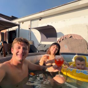 Davide, Family in San Sebastiano al Vesuvio
