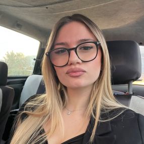 Eleonora, Babysitter a Capaci