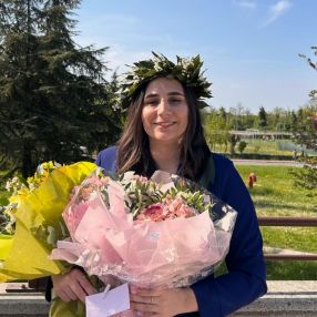 Francesca, Babysitter a Collecchio