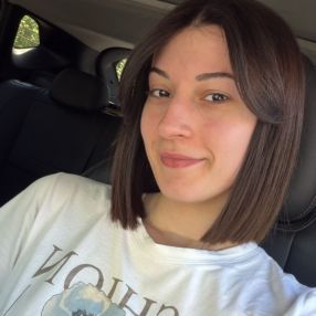 Claudia Pia, Babysitter a San Gennaro Vesuviano
