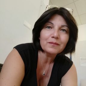 Elena, Babysitter a Provincia di Modena