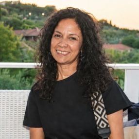 Maria Ysabel, Babysitter a Casastieri