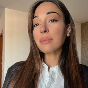 Anna, Babysitter a Prato