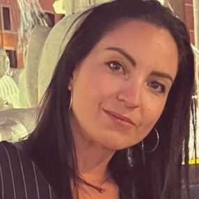 Elisa, Babysitter a Castelfidardo