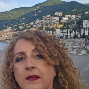 Rossella, Babysitter a Sant'Ilario D'enza