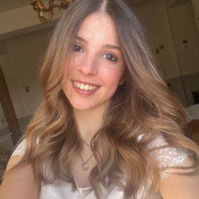 Giada Maria Rita, Babysitter a Canicattì
