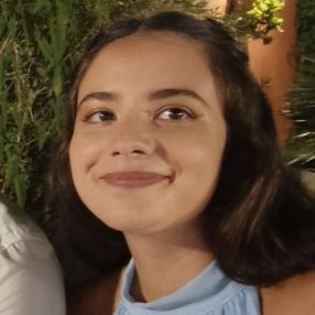 Francesca, Babysitter a Nettuno