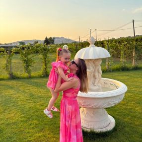 Denisa, Famiglia a Villanova