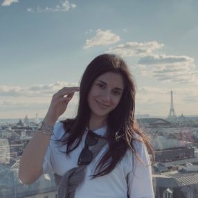 Chiara, Babysitter a Settimo Milanese