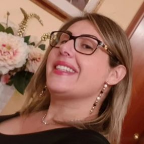 Donatella, Babysitter a Amantea