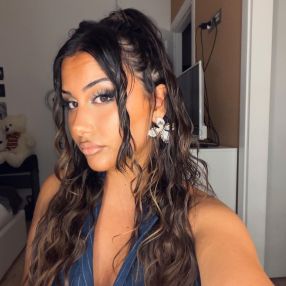 Azzurra, Babysitter a Chiusi