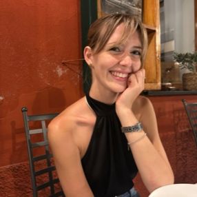 Amelia, Babysitter a Carobbio degli Angeli