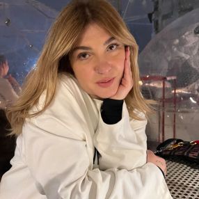 Deborah, Babysitter a Sezze
