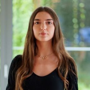 Vittoria, Babysitter in Lido di Jesolo