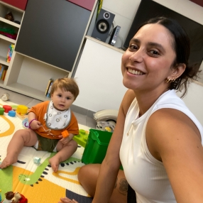 Gloria Mabel, Babysitter a Roma