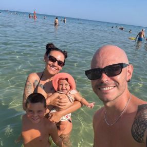 Rox, Famiglia a Reggio Emilia