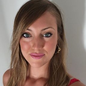 Elisabetta Tripaldi, Babysitter in Maruggio
