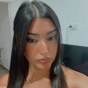 Marcella, Babysitter a Cava de' Tirreni