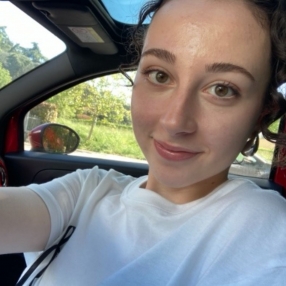 Sara, Babysitter a Bibbiano
