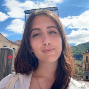 Giulia, Babysitter in Meda