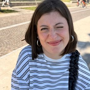 Marcella, Babysitter a Mercato San Severino
