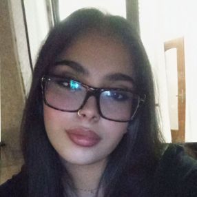 Jasna, Babysitter a Chiampo