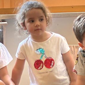 Giulia, Famiglia a Palau