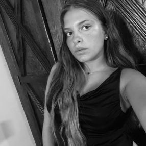 Giulia, Babysitter a Lequile