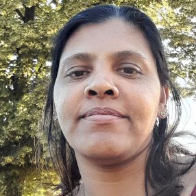 Shyamalie, Babysitter a Provincia di Parma