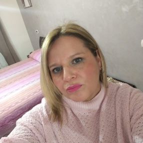 Antonietta, Babysitter in Acerra