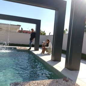 Antonella, Famiglia a Lago Patria