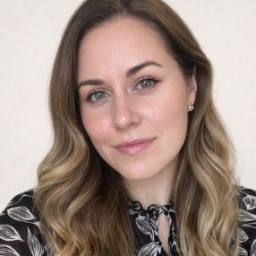 Oksana, Babysitter a Avezzano