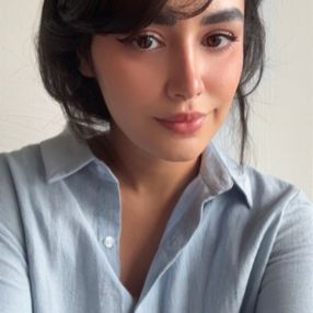 Niloufar, Babysitter in Napoli