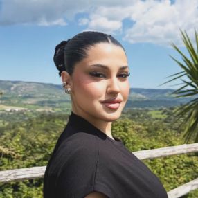Alessandra, Babysitter a Libero consorzio comunale di Siracusa
