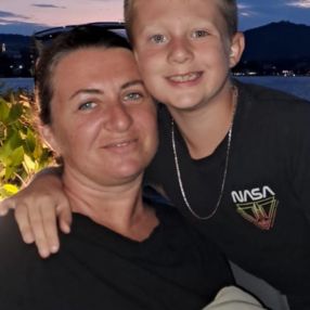 Elisa, Famiglia a Adro