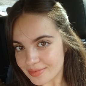 Edera, Babysitter a Bologna