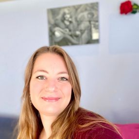 Martina, Babysitter a Napoli