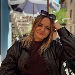 Yulia, Babysitter a Sedico
