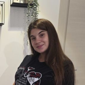 Arianna, Famiglia a Marche