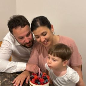 Eleonora, Family in Milano