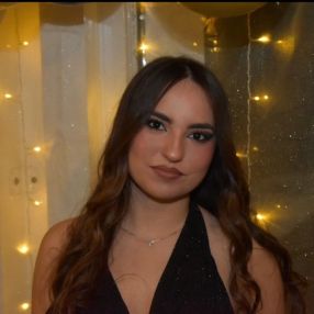 Esmeralda, Babysitter a Limidi