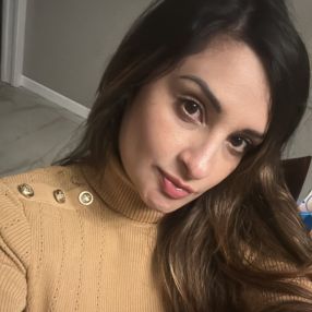 Larisa, Babysitter a Burago di Molgora