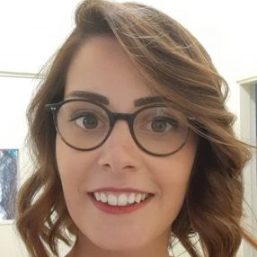 Raffaella, Famiglia a Montevarchi